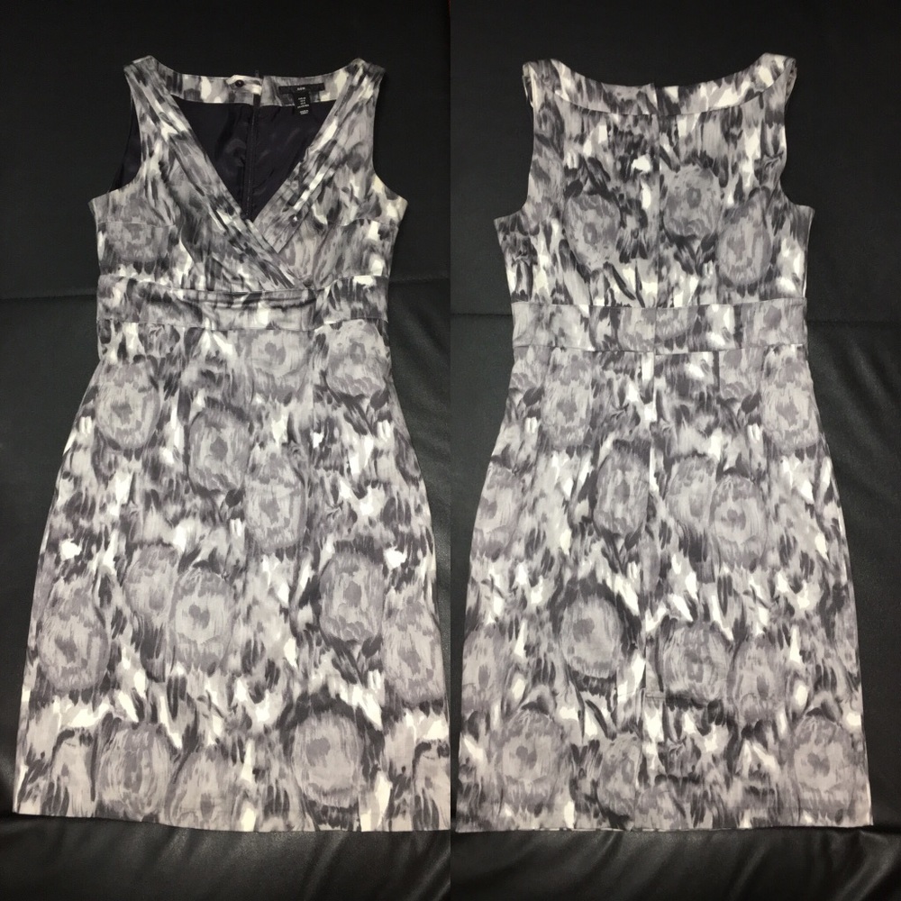 🚨FINAL PRICE🚨 Printed Gray Dress